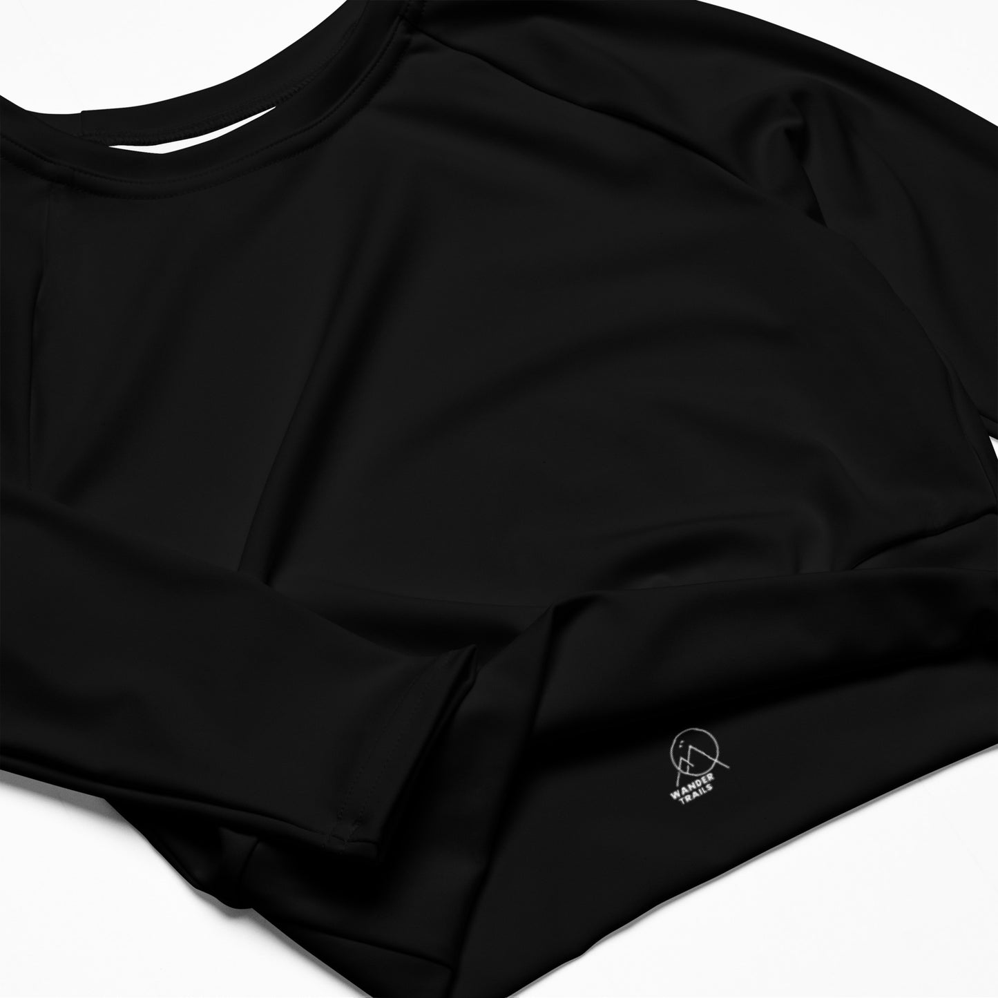 Black long sleeve crop top